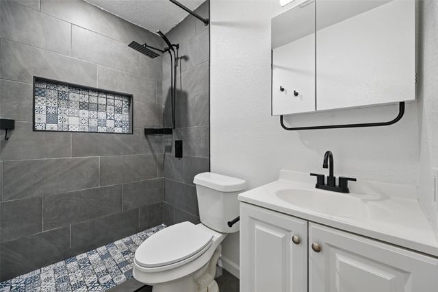 1205 Hamsted Street, Fort Worth, TX 76115