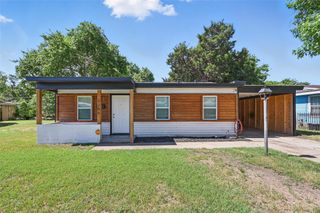 1205 Hamsted Street, Fort Worth, TX 76115