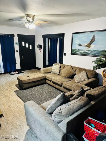 2616 Crown Place NW, Canton, OH 44708