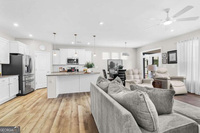 127 Laurel Farms Lane, Dallas, GA 30157