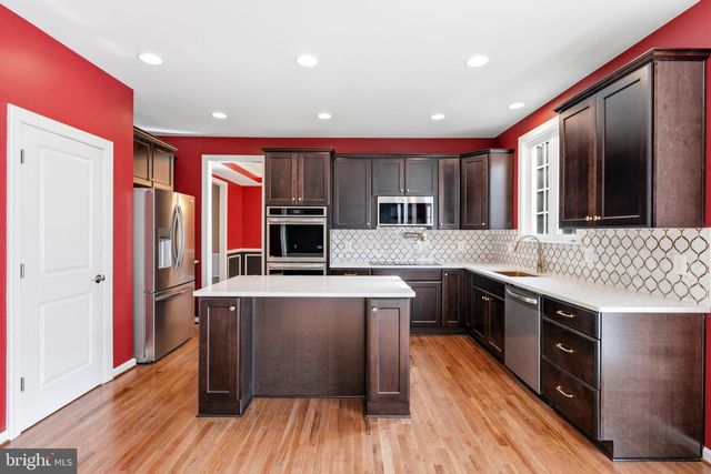 2114 JELLICO CT, Woodbridge, VA 22191