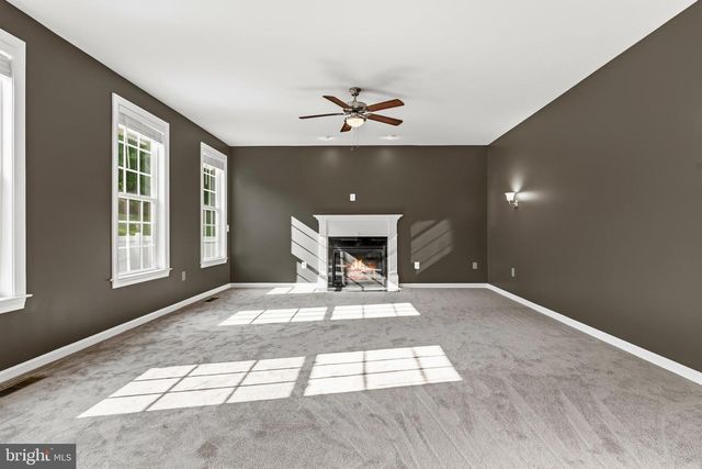 2114 JELLICO CT, Woodbridge, VA 22191