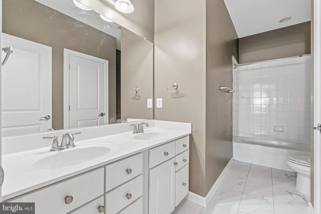 2114 JELLICO CT, Woodbridge, VA 22191
