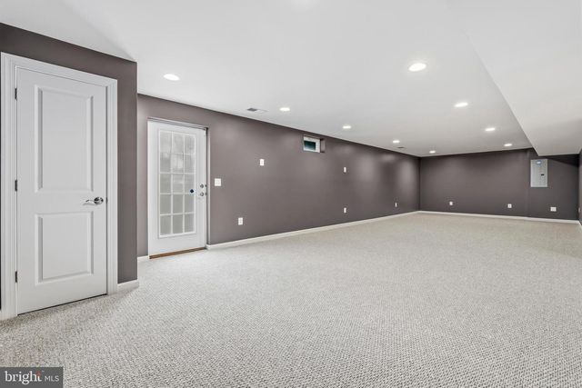 2114 JELLICO CT, Woodbridge, VA 22191