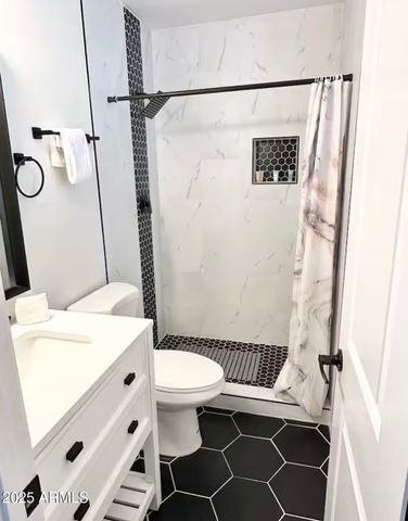8232 E Granada Road, Scottsdale, AZ 85257
