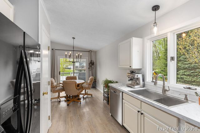 320 Maizie Lane, Sparta Vllg, MI 49345