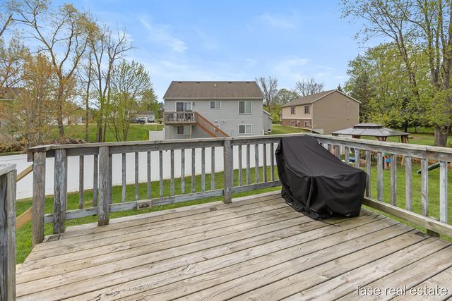 320 Maizie Lane, Sparta Vllg, MI 49345