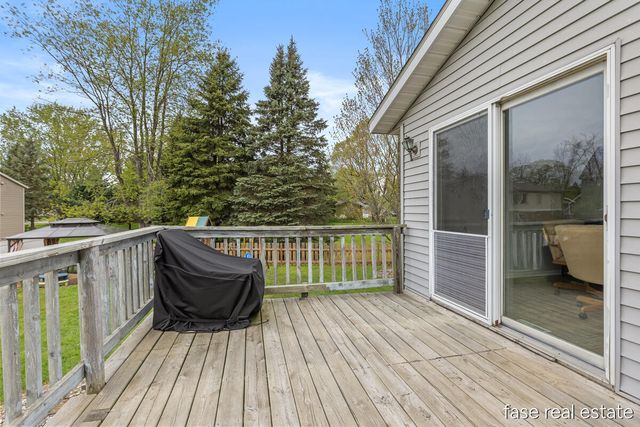 320 Maizie Lane, Sparta Vllg, MI 49345