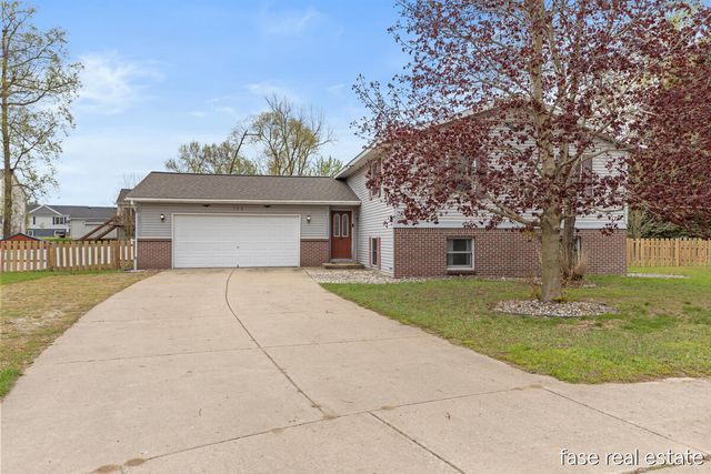320 Maizie Lane, Sparta Vllg, MI 49345
