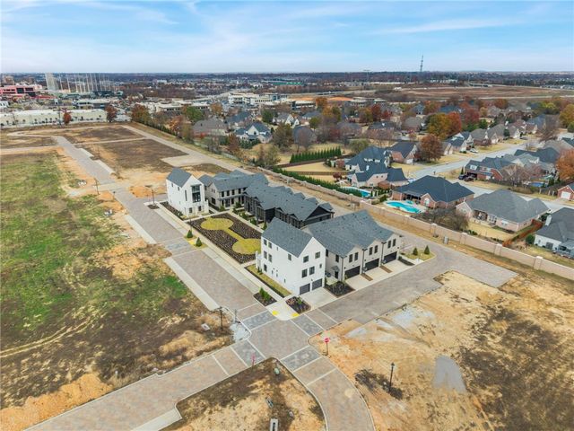 4625 S 47th Street, Rogers, AR 72758