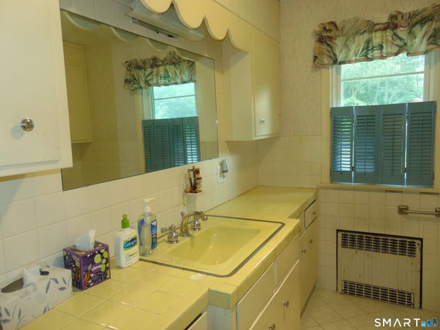 101 Birchwood Street, Waterbury, CT 06708