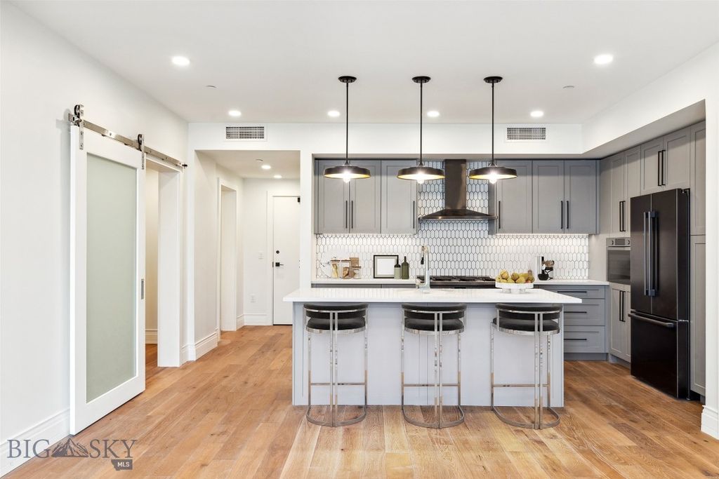 315 N Tracy Avenue 203, Bozeman, MT 59715
