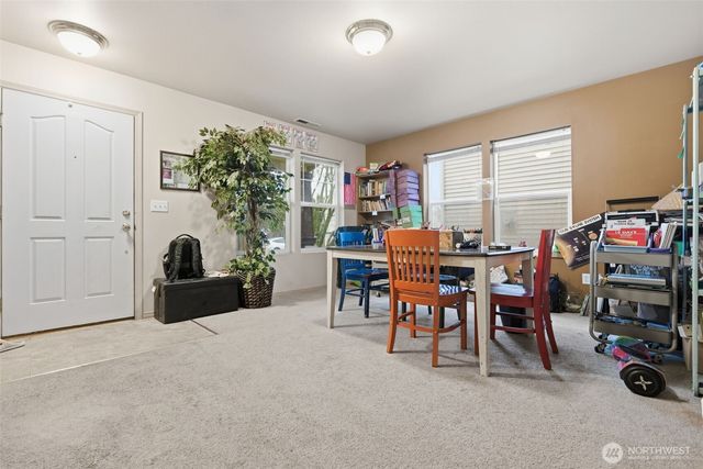 18708 94th Avenue Ct E, Puyallup, WA 98375