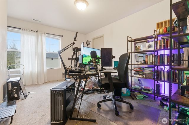 18708 94th Avenue Ct E, Puyallup, WA 98375