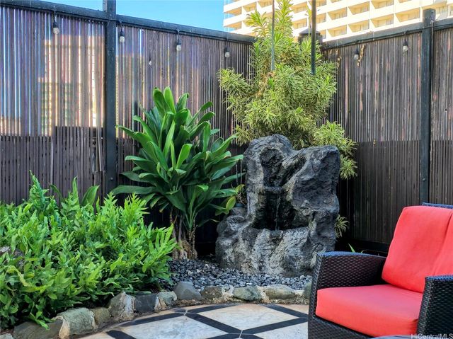 440 Olohana Street 1711, Honolulu, HI 96815