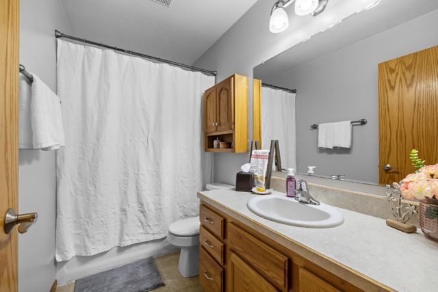 3409 15th Street SW, Minot, ND 58701