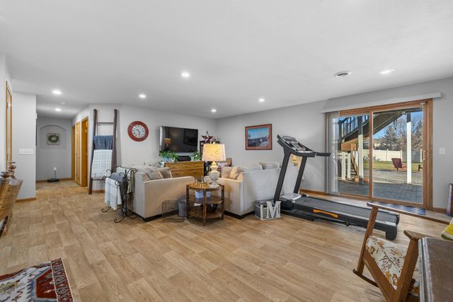 3409 15th Street SW, Minot, ND 58701