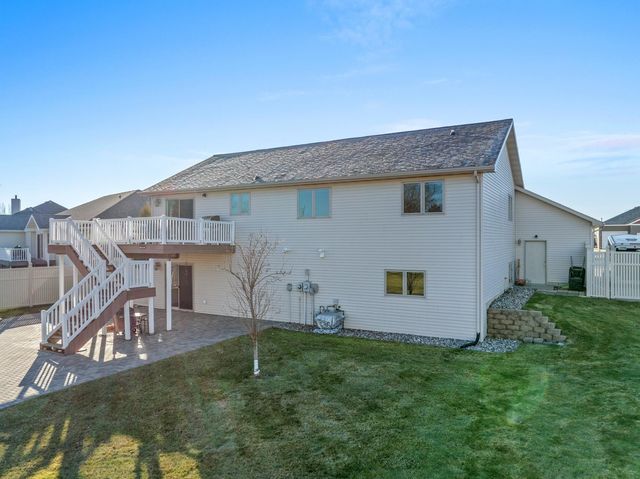 3409 15th Street SW, Minot, ND 58701