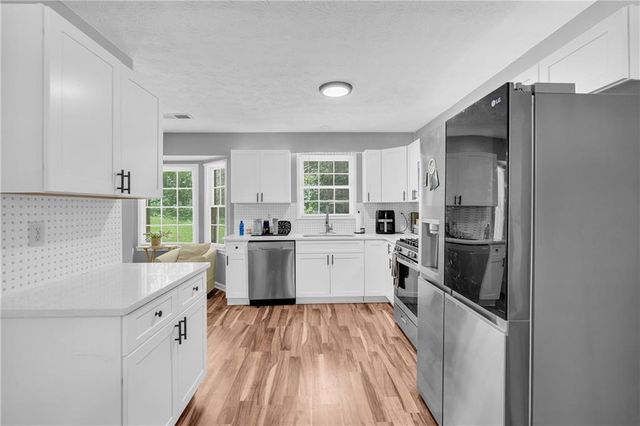 3992 Wrexham Drive, Snellville, GA 30039