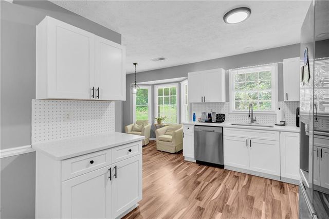 3992 Wrexham Drive, Snellville, GA 30039