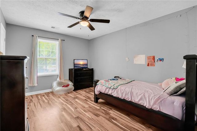 3992 Wrexham Drive, Snellville, GA 30039
