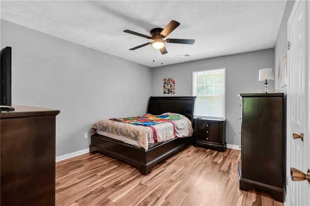 3992 Wrexham Drive, Snellville, GA 30039