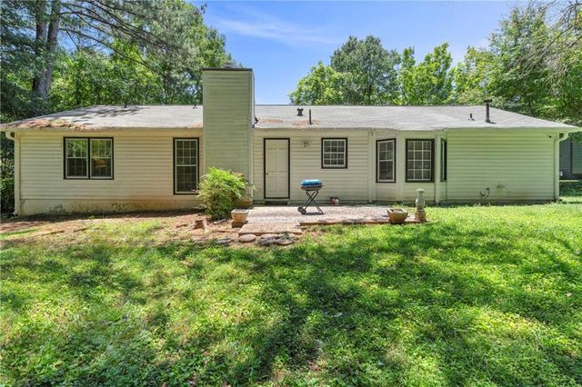 3992 Wrexham Drive, Snellville, GA 30039