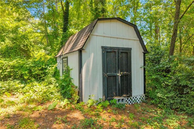 3992 Wrexham Drive, Snellville, GA 30039