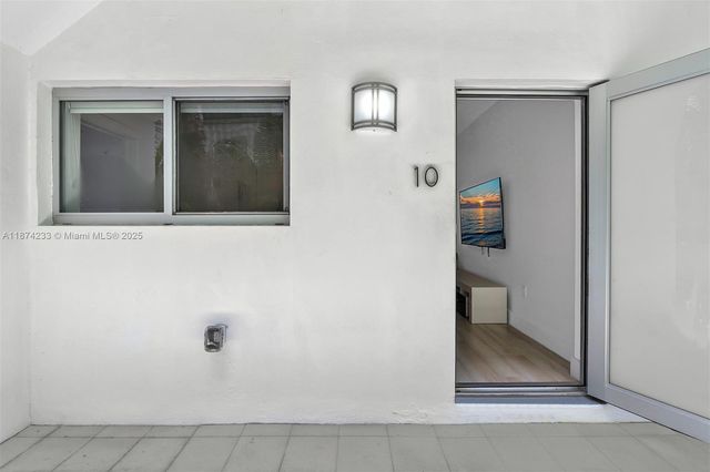 940 Michigan Ave 10, Miami Beach, FL 33139