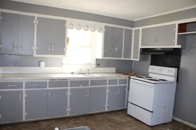 1027 LYNN SCHOOL RD, Ripley, TN 38063