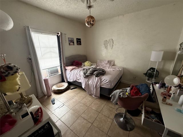 6723 Avenue P, Houston, TX 77011