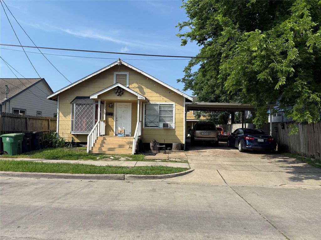 6723 Avenue P, Houston, TX 77011