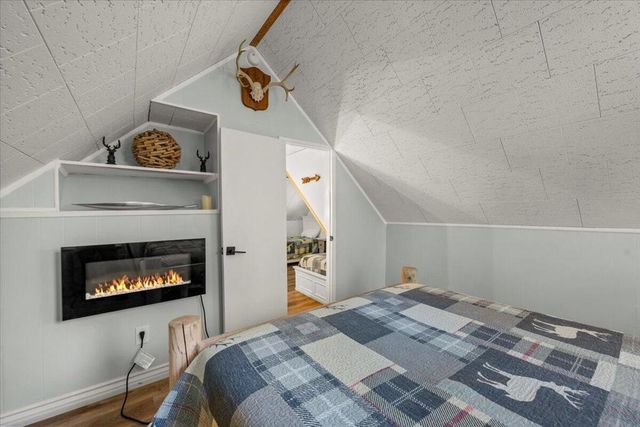 39187 N Bay Drive, Big Bear, CA 92315