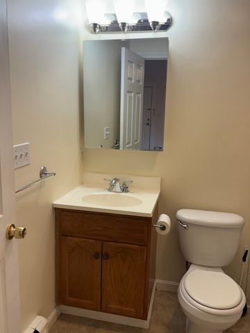 1282 Commercial St 3, Weymouth, MA 02189