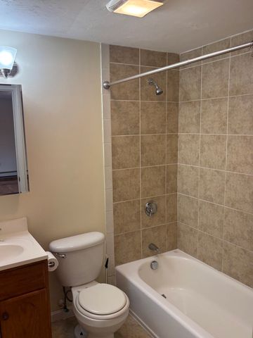 1282 Commercial St 3, Weymouth, MA 02189