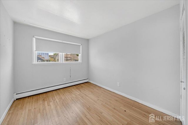 27 Concannon Drive, Fords, NJ 08863