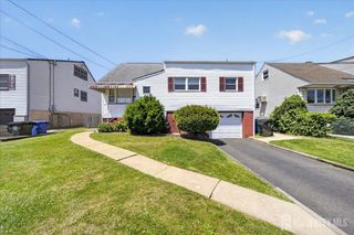 27 Concannon Drive, Fords, NJ 08863