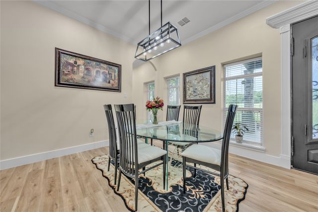 945 Jennings Lane, Azle, TX 76020