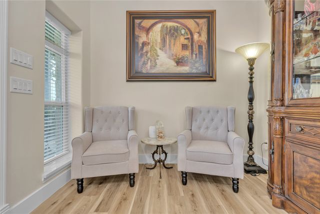 945 Jennings Lane, Azle, TX 76020