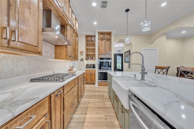 945 Jennings Lane, Azle, TX 76020