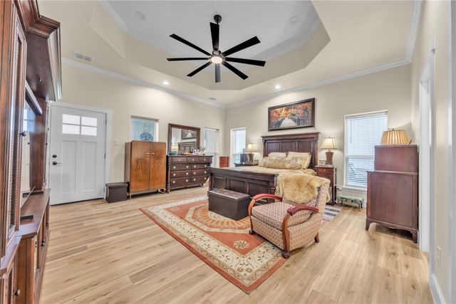 945 Jennings Lane, Azle, TX 76020