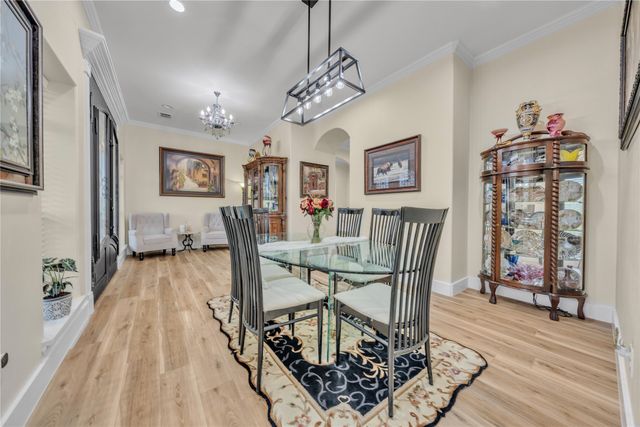 945 Jennings Lane, Azle, TX 76020