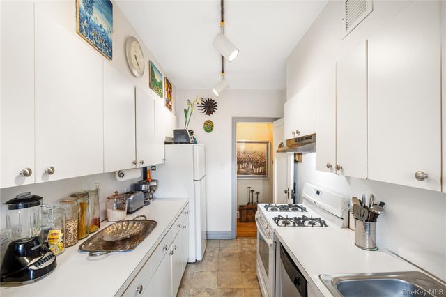 34-24 82nd Street 6N, Jackson Heights, NY 11372