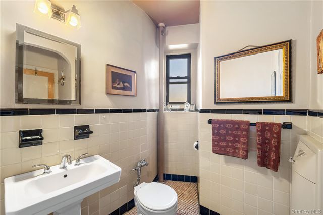 34-24 82nd Street 6N, Jackson Heights, NY 11372