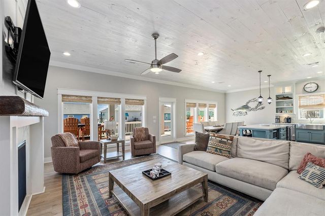 2629 Whitecap, Crystal Beach, TX 77650