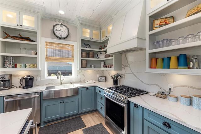 2629 Whitecap, Crystal Beach, TX 77650