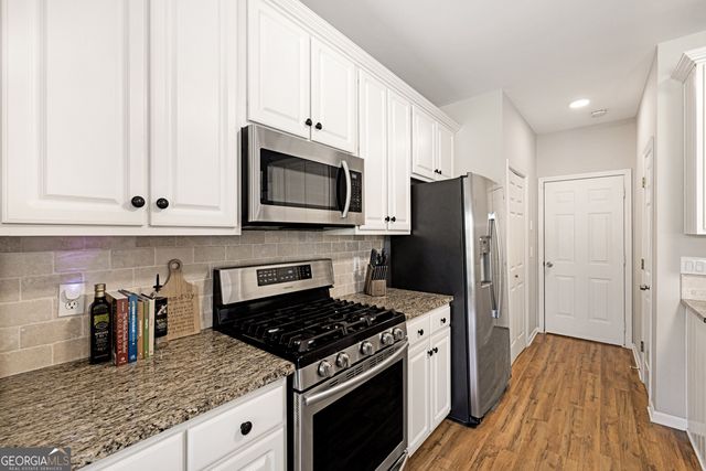 1574 Ember Oaks Circle, Powder Springs, GA 30127