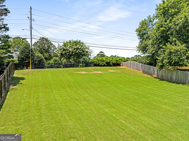 1574 Ember Oaks Circle, Powder Springs, GA 30127
