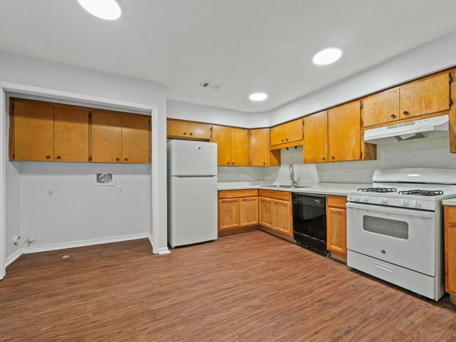 1816 Rawhide LOOP 1822, Round Rock, TX 78681