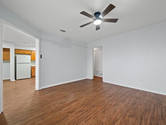 1816 Rawhide LOOP 1822, Round Rock, TX 78681